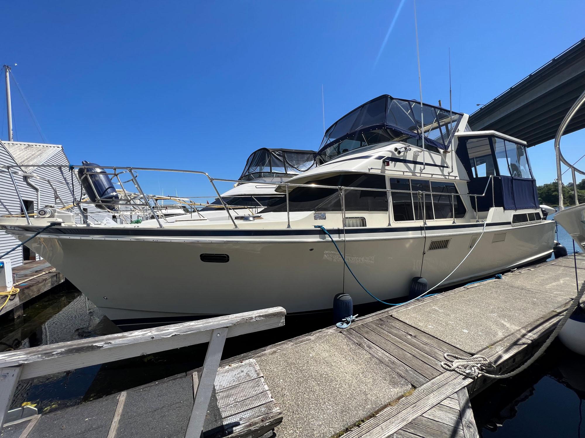 1986 Tollycraft 44 Cockpit Motor Yacht Motoryachten Kaufen - YachtWorld