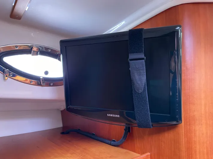 "flying Low" Yacht Photos Pics Samsung TV mounted in a 2008 Back Cove 33 boat interior.