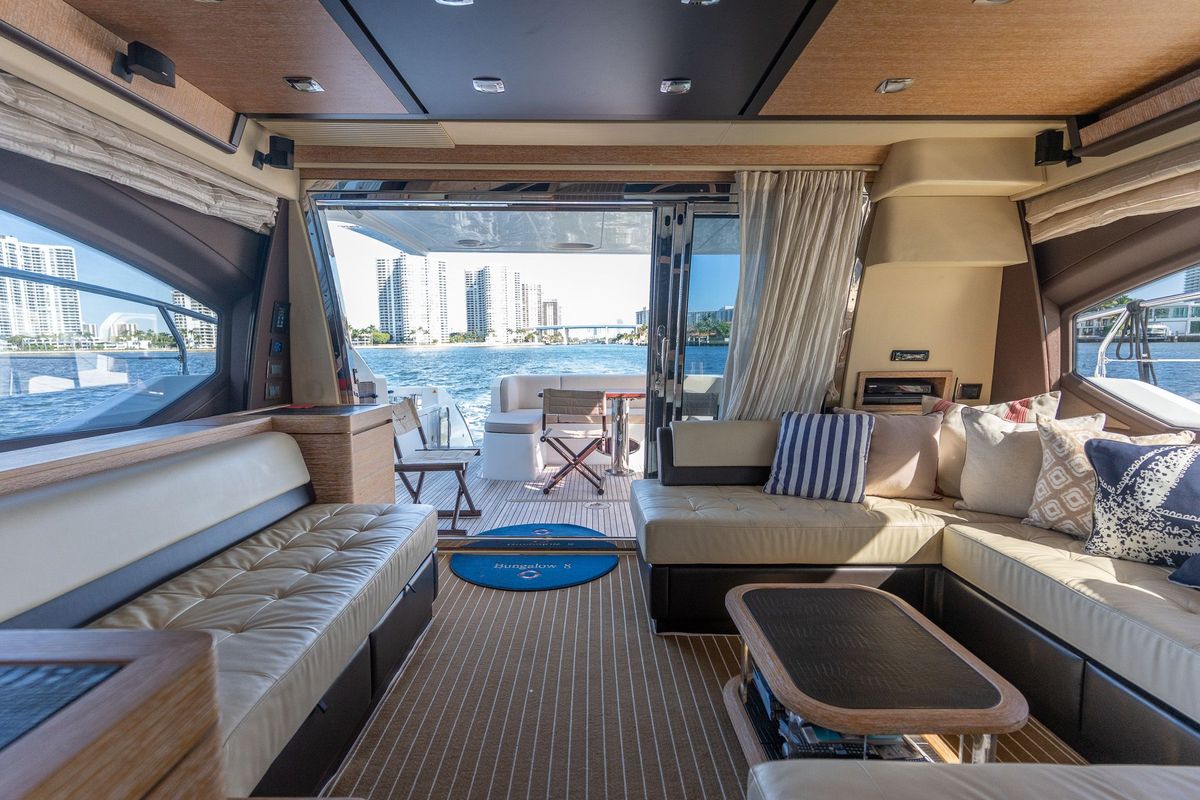 2014 Azimut 64 