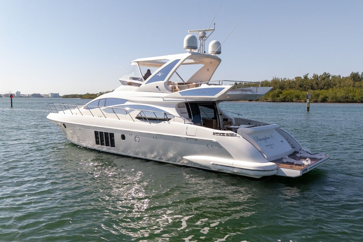 2014 Azimut 64 