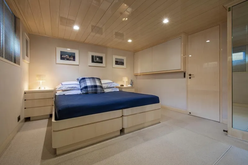 A2 Yacht Photos Pics 