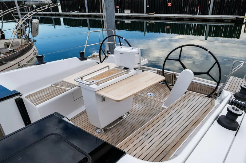 Hanse 418 #288 Ana Yacht Photos Pics 