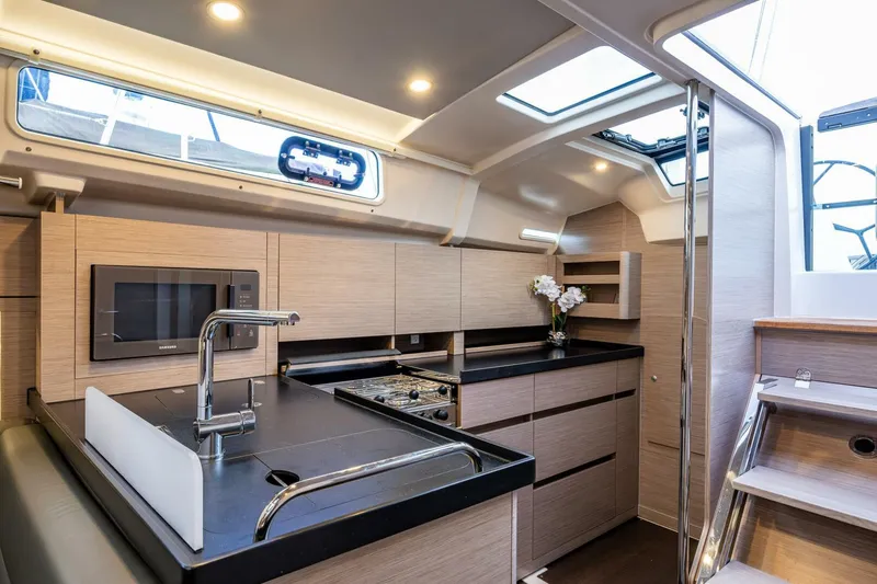 Hanse 418 #288 Ana Yacht Photos Pics 