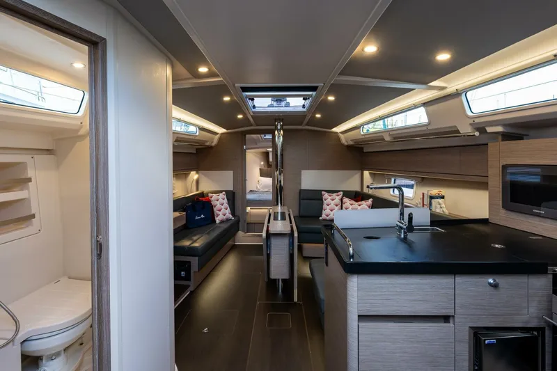 Hanse 418 #288 Ana Yacht Photos Pics 