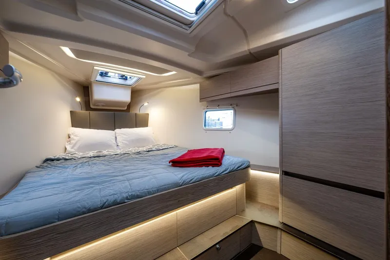 Hanse 418 #288 Ana Yacht Photos Pics 