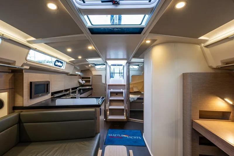 Hanse 418 #288 Ana Yacht Photos Pics 