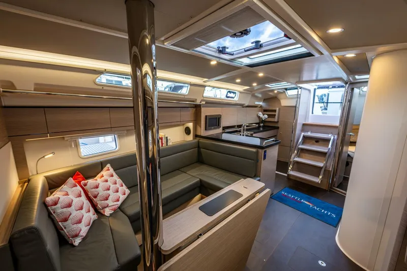 Hanse 418 #288 Ana Yacht Photos Pics 