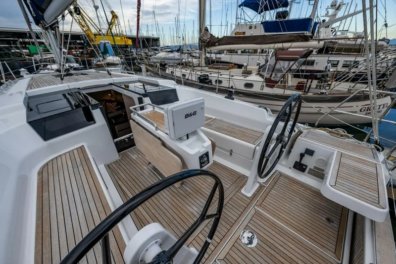 Hanse 418 #288 Ana Yacht Photos Pics 