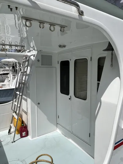 Nepenthe Yacht Photos Pics 