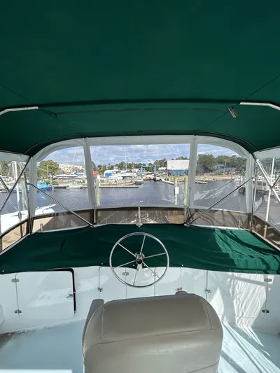 Nepenthe Yacht Photos Pics 