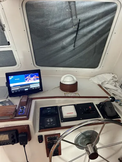 Nepenthe Yacht Photos Pics 