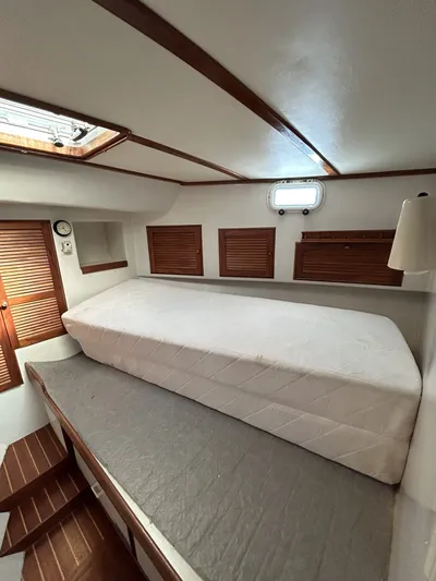 Nepenthe Yacht Photos Pics 