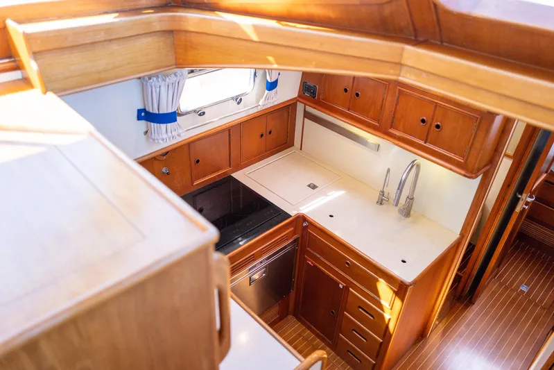 Maravida Yacht Photos Pics 