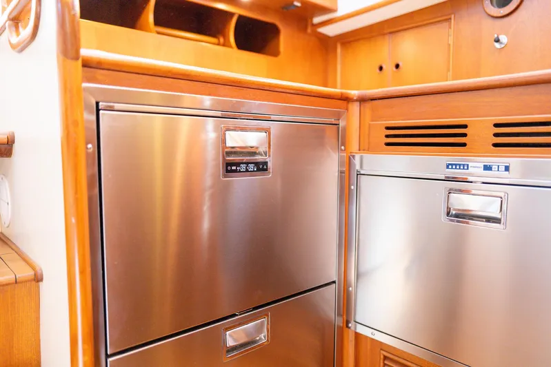 Maravida Yacht Photos Pics 