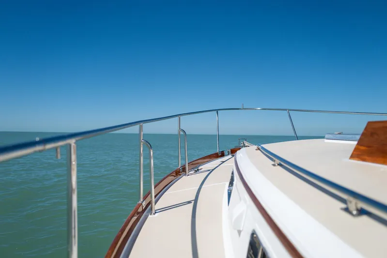 Maravida Yacht Photos Pics 