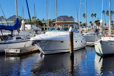 Cruisers Yachts 3375 Esprit