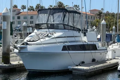 Carver Mariner 3297