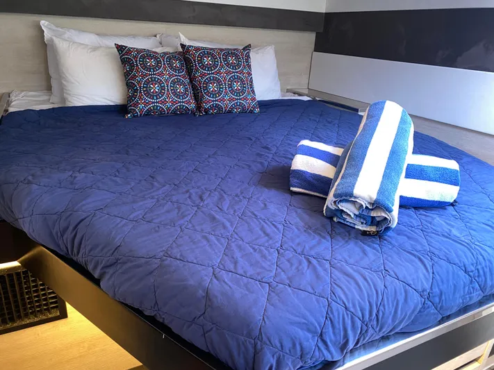 Gone Sailabout Yacht Photos Pics 