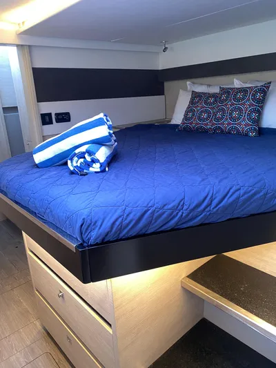 Gone Sailabout Yacht Photos Pics 