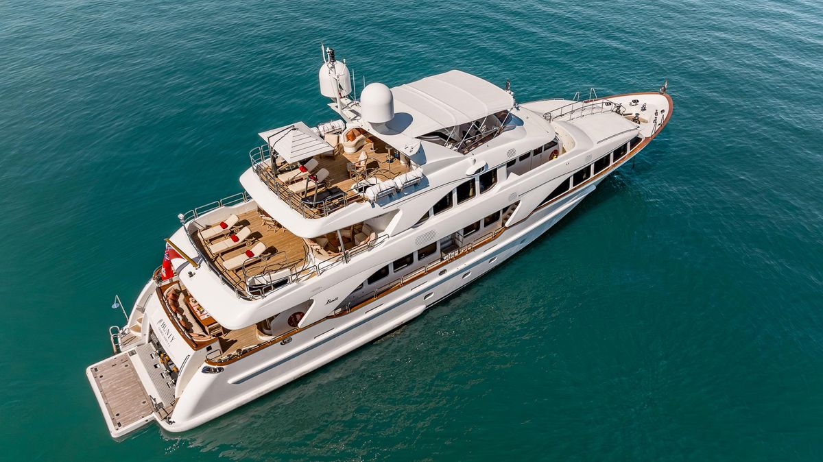 2009 Benetti 120 