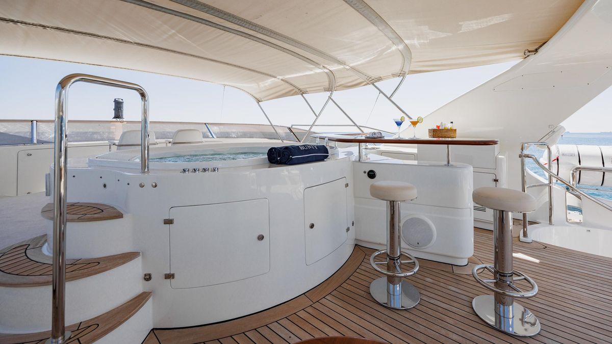 2009 Benetti 120 