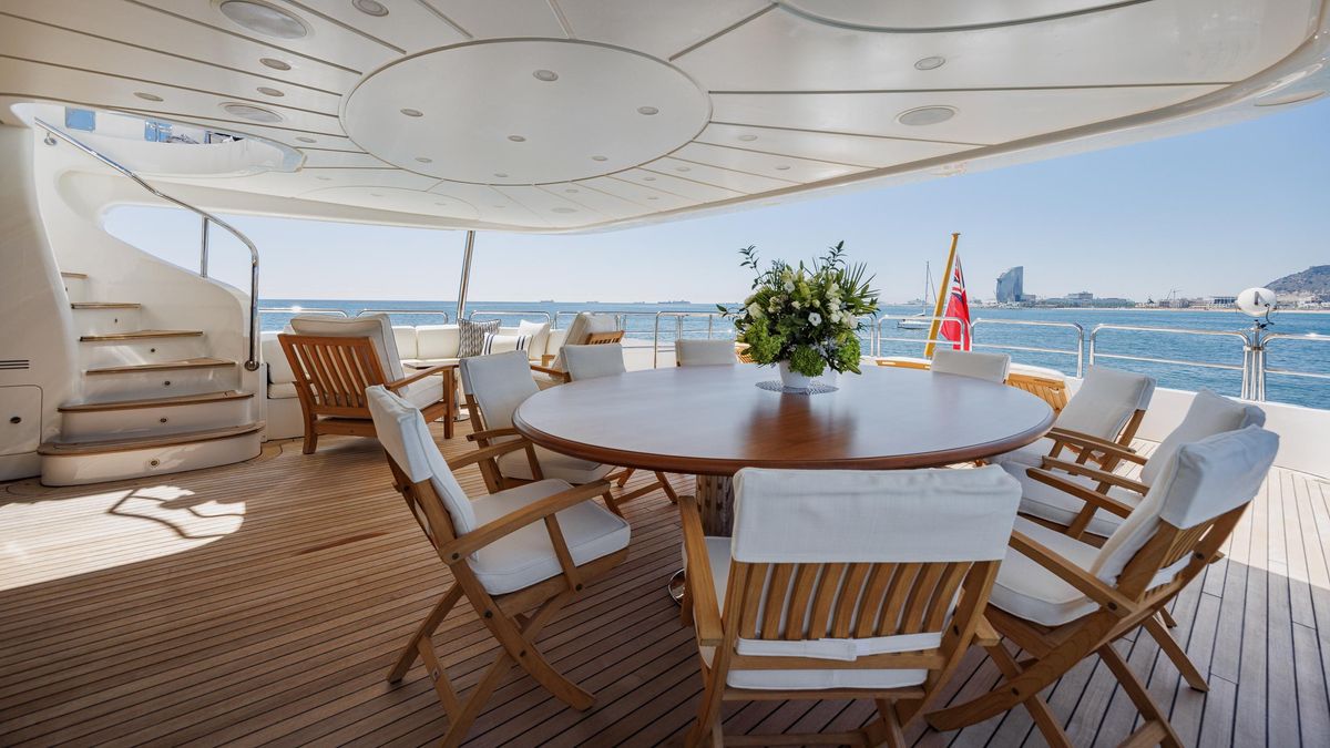 2009 Benetti 120 