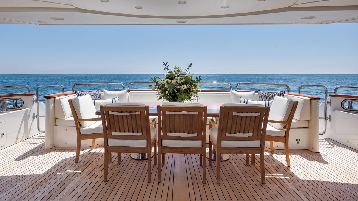 2009 Benetti 120 