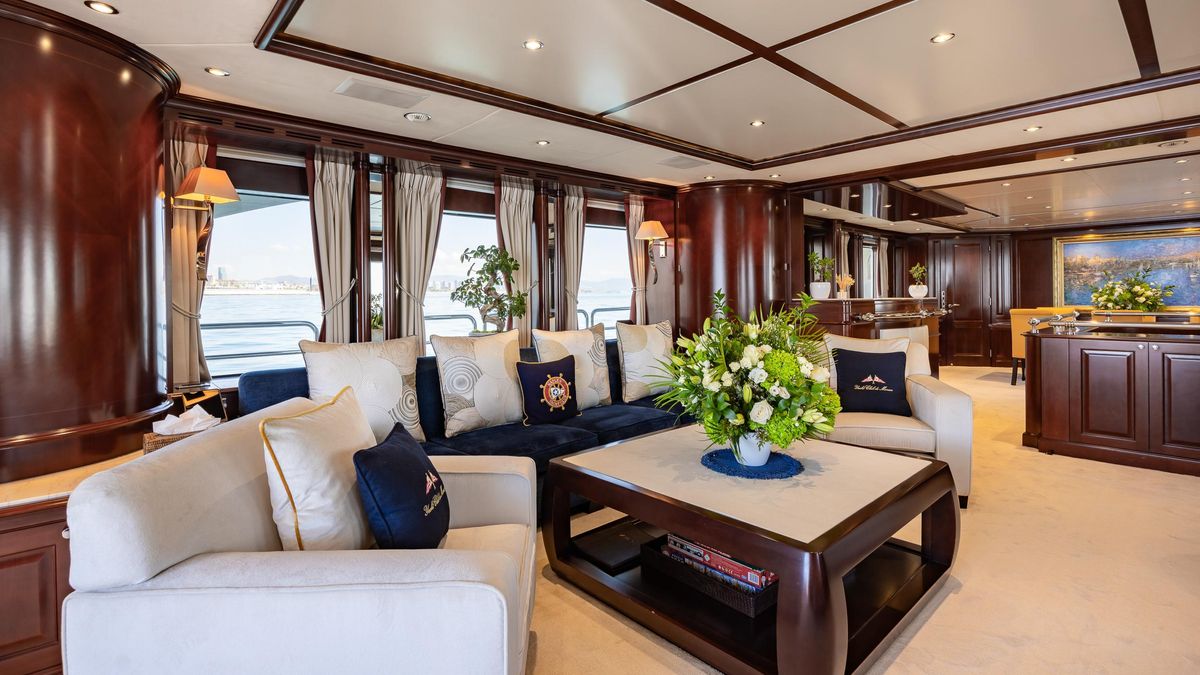 2009 Benetti 120 