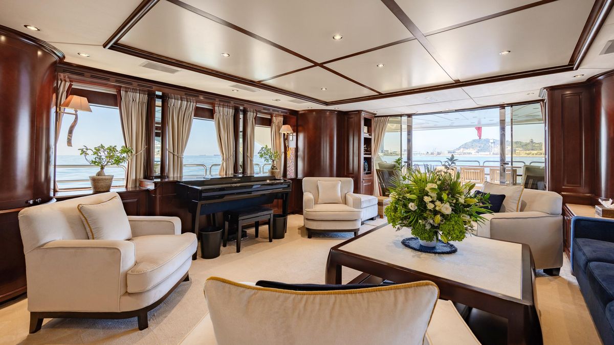 2009 Benetti 120 