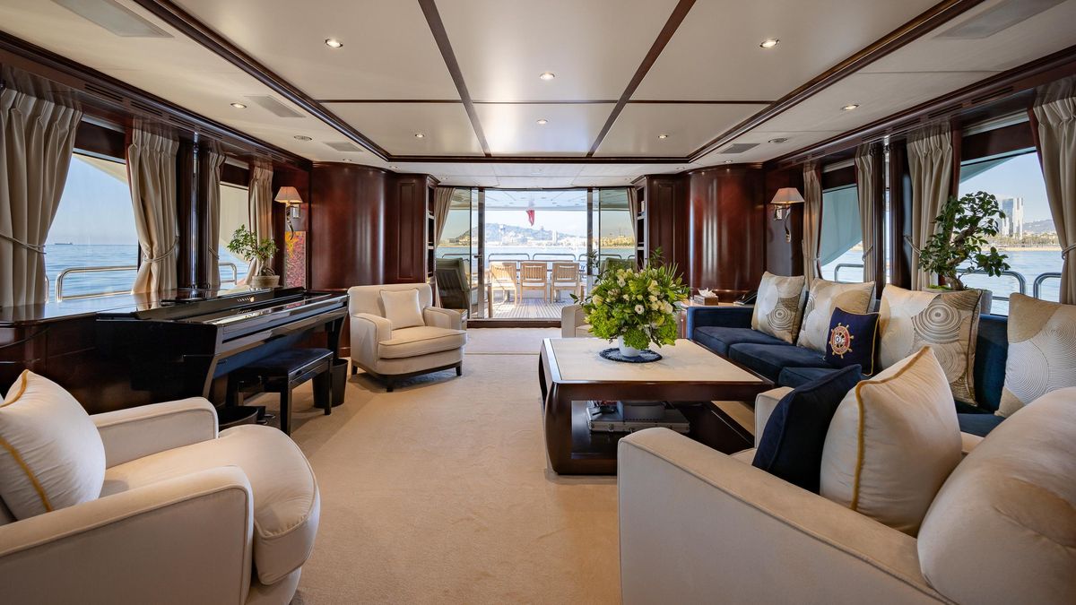 2009 Benetti 120 