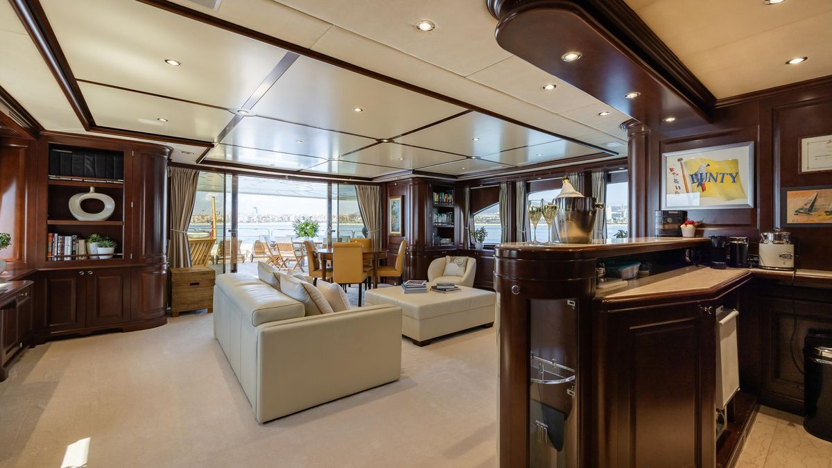 2009 Benetti 120 