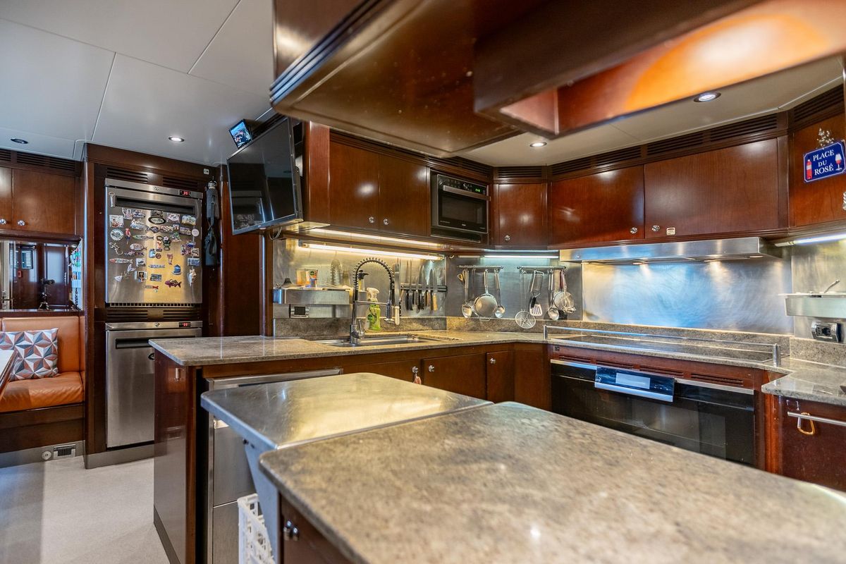 2009 Benetti 120 
