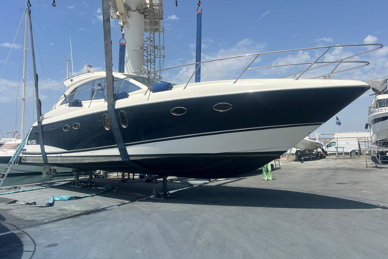 2011 Absolute 47 STC