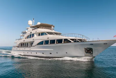 Benetti 120