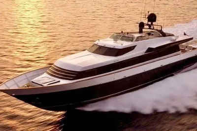 Custom Motoryacht