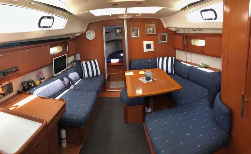 Dreamboat Yacht Photos Pics 