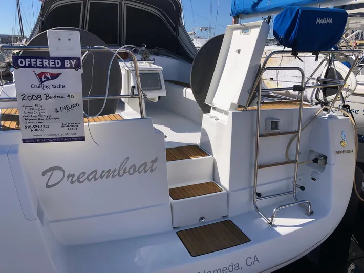 Dreamboat Yacht Photos Pics 