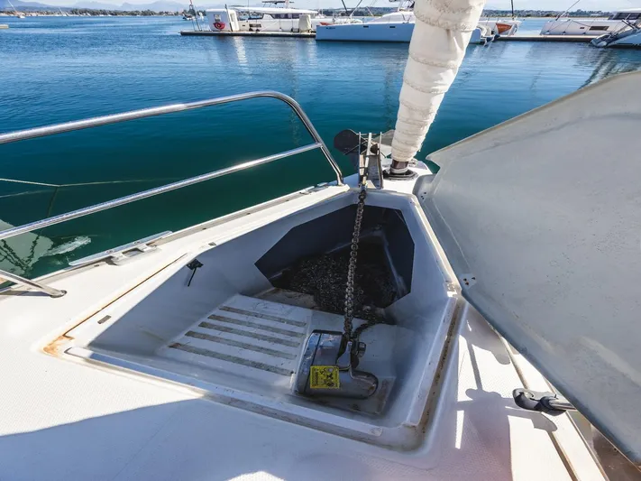  Yacht Photos Pics Hanse 400 sailboat anchor locker, 2008 model, docked in a marina.