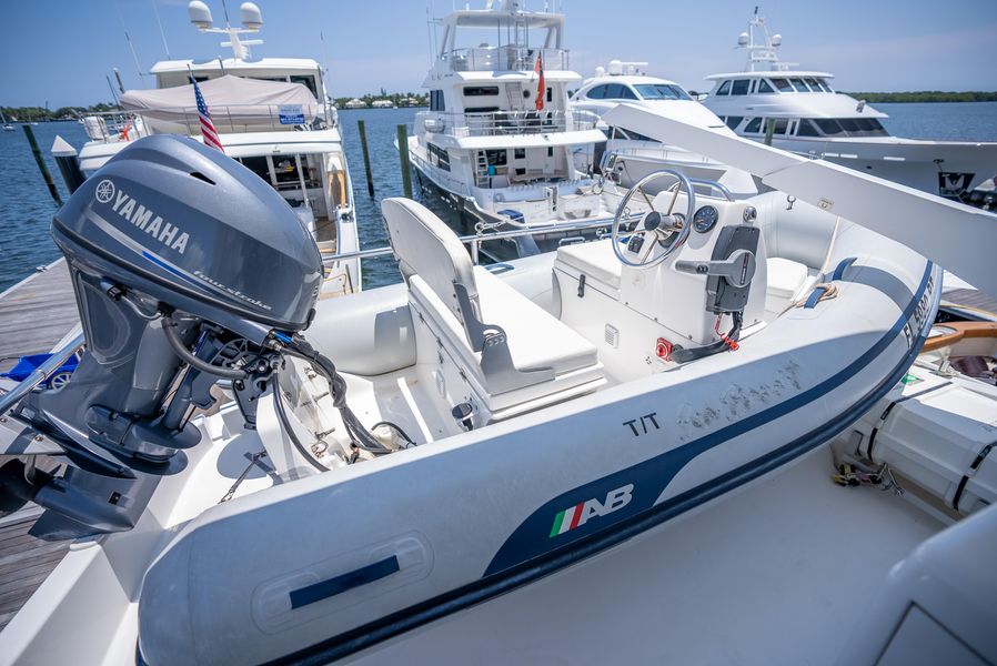 2011 Hatteras 60 Motor Yacht