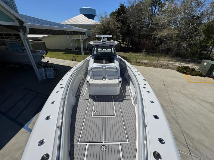  Yacht Photos Pics 2018 Nor-Tech 452 Super Fish boat with spacious deck and sleek design.