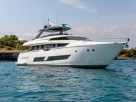 2017 Ferretti Yachts 850
