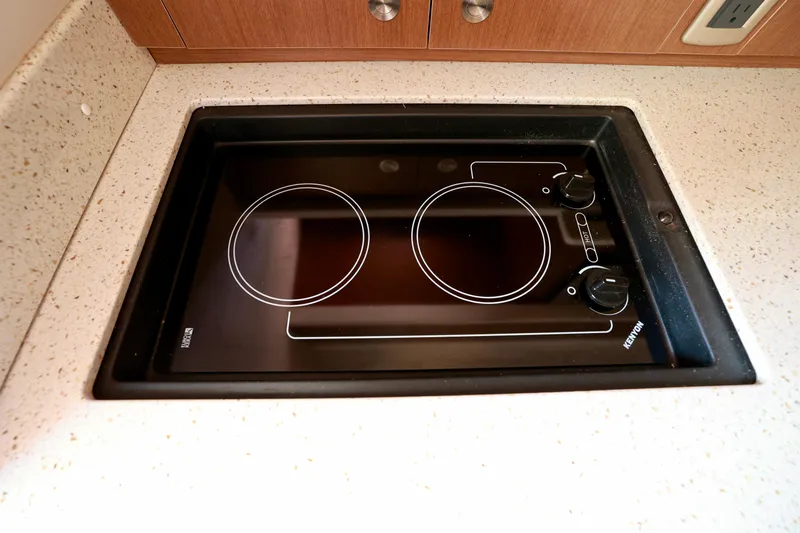 Antani Yacht Photos Pics 330-SEA-RAY-SUNDANCER-2014-YACHTSBLUE