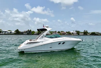 Sea Ray 330 Sundancer