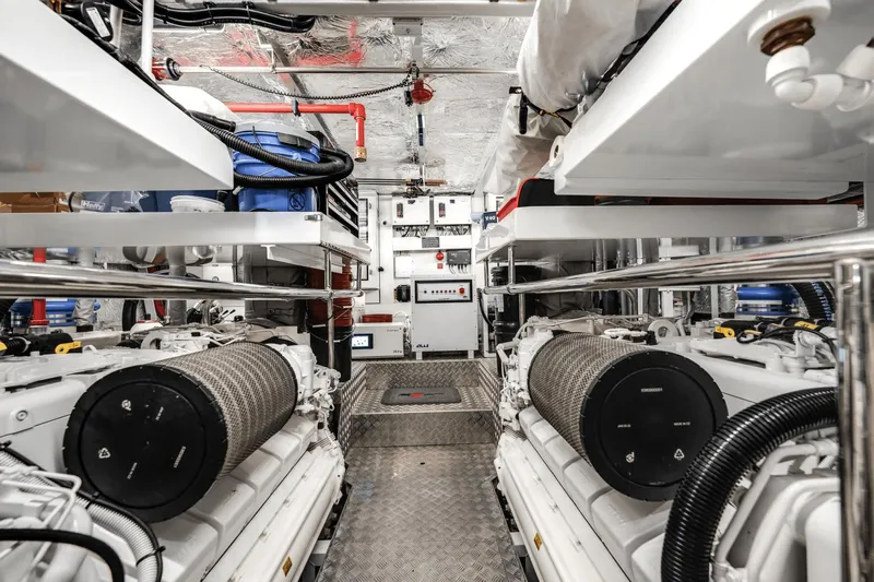 Trigger Happy Yacht Photos Pics 