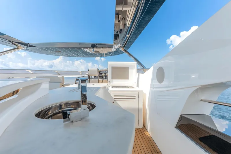 Trigger Happy Yacht Photos Pics 