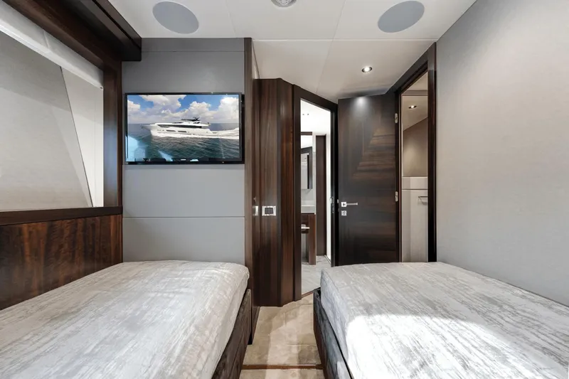 Trigger Happy Yacht Photos Pics 