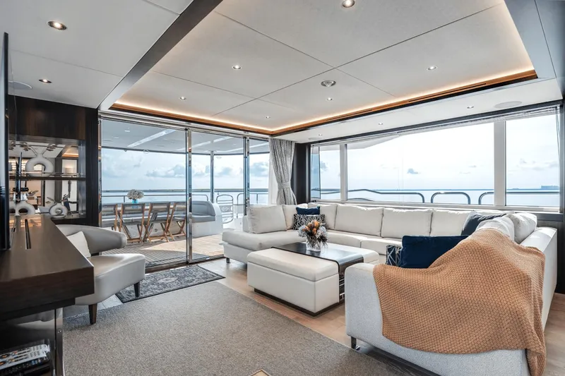 Trigger Happy Yacht Photos Pics 