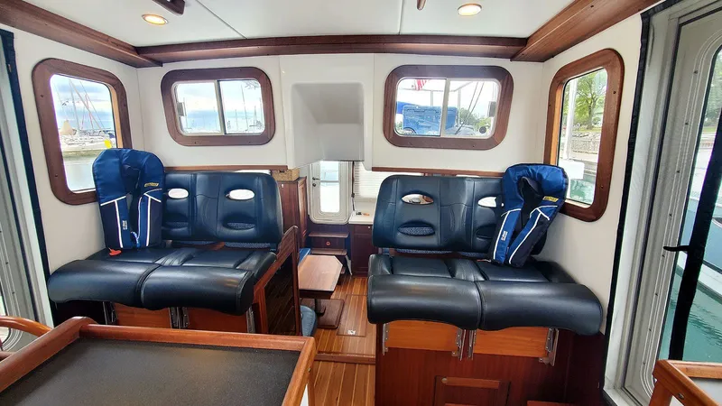 Back Forty Yacht Photos Pics Pilothouse Aft