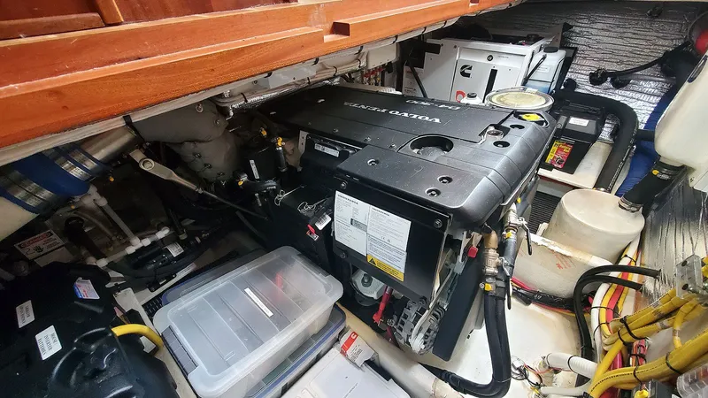 Back Forty Yacht Photos Pics Engine Room Port