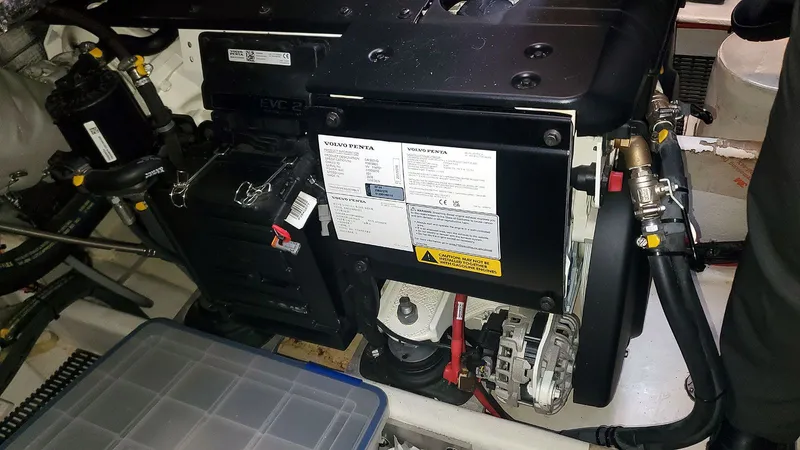 Back Forty Yacht Photos Pics Main Engine Starboard